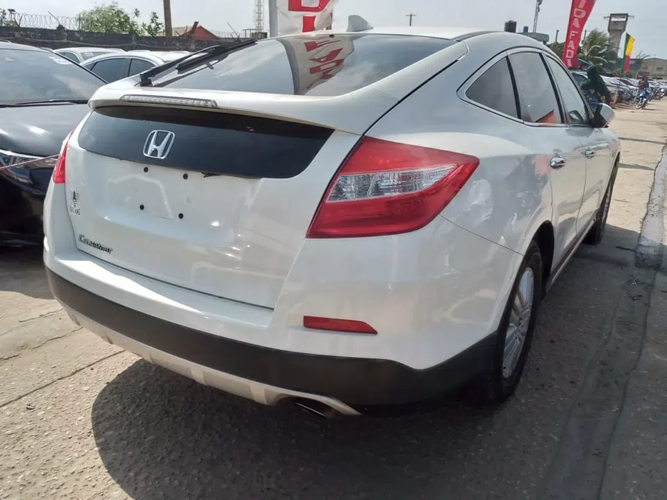 2013 Honda Accord Cross Tour — photo 3
