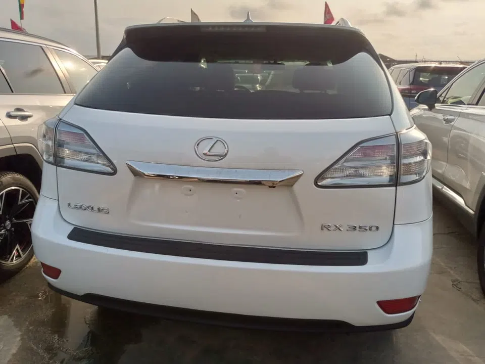 2010 Lexus Rx350 — photo 3