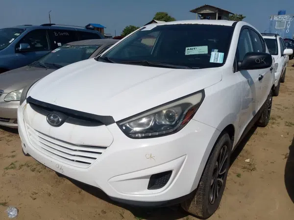 2014 Hyundai Tucson photos, price and features