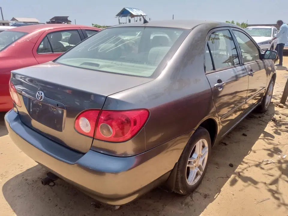 2006 Toyota Corolla — photo 3