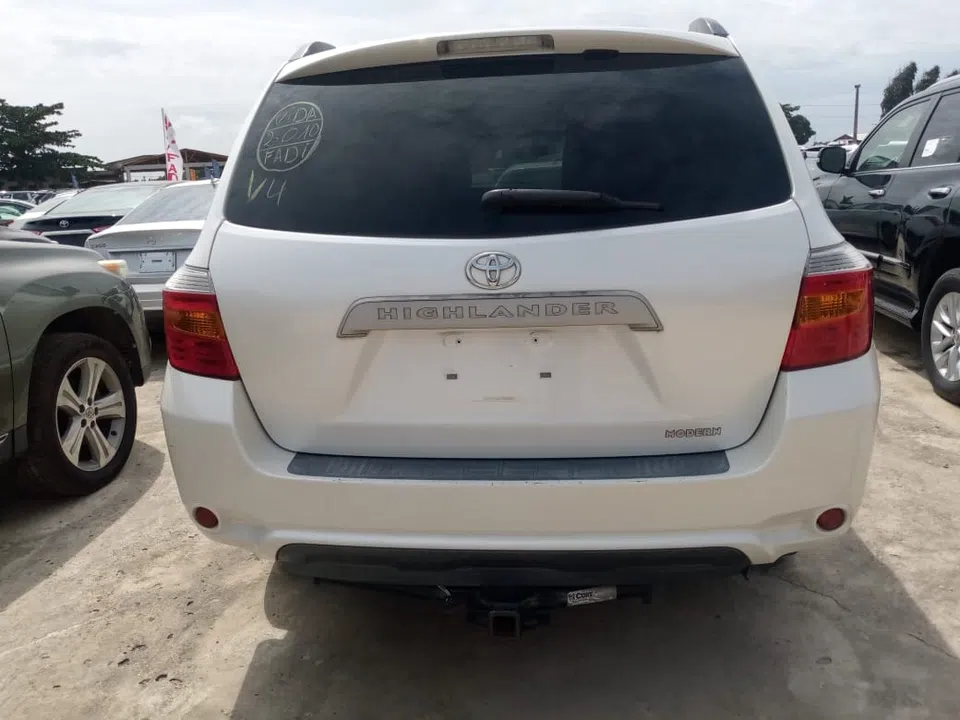 2014 Toyota Highlander — photo 2