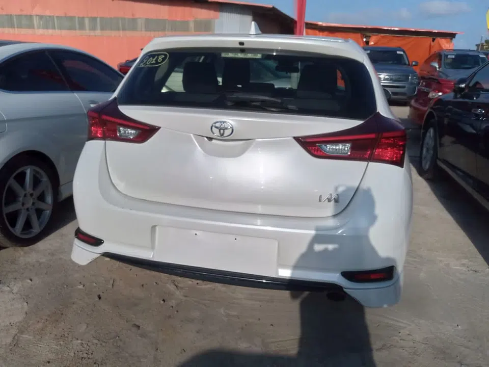 2018 Toyota Corolla Im — photo 3