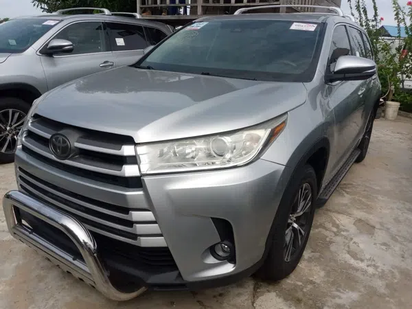 2017 Toyota Highlander – photos, prix et caractéristiques