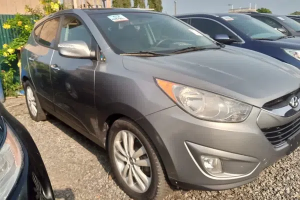 2012 Hyundai Tucson gls – photos, prix et caractéristiques