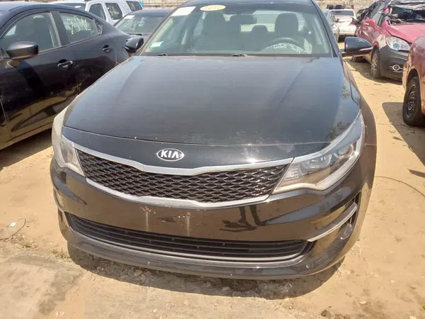 2018 Kia Optima photos, price and features