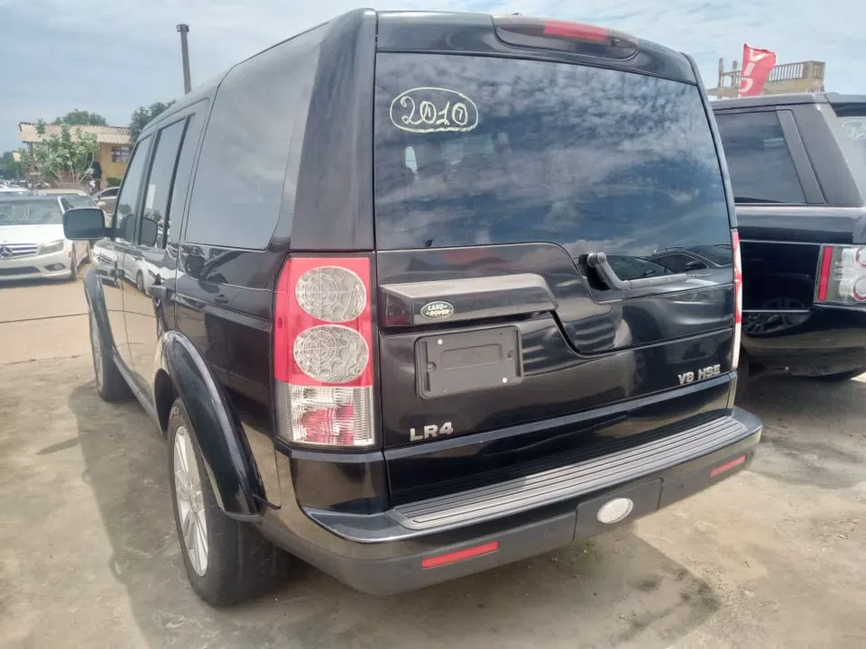 2010 Land-Rover Lr4 — photo 3