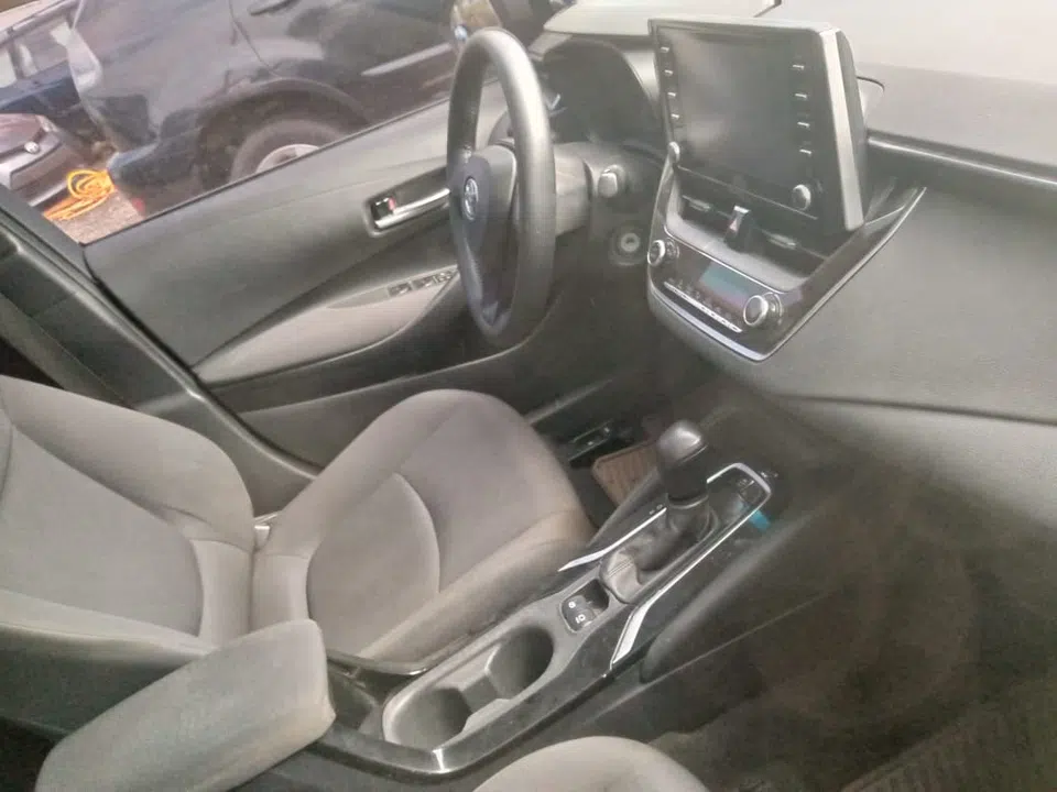2020 Toyota Corolla — photo 2