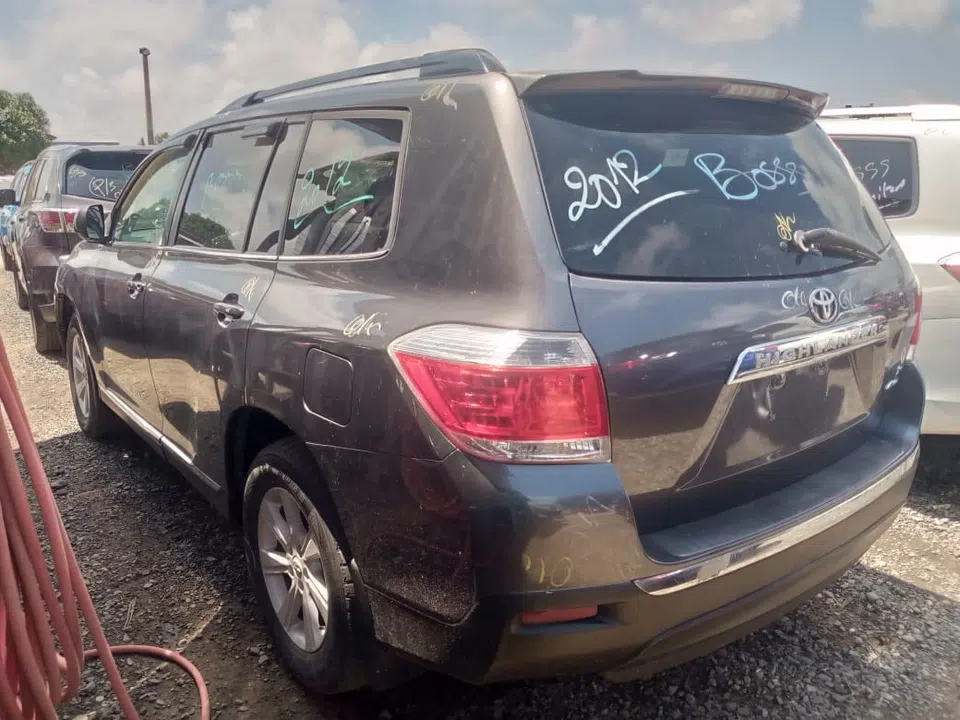 2012 Toyota Highlander — photo 3