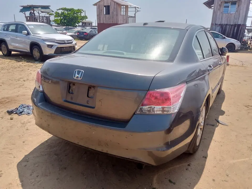 2009 Honda Accord — photo 3