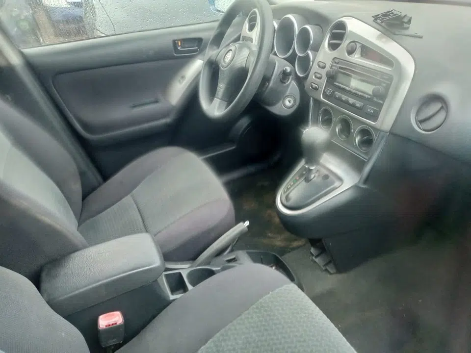 2005 Toyota Corolla Matrix — sold vehicle — photo 3