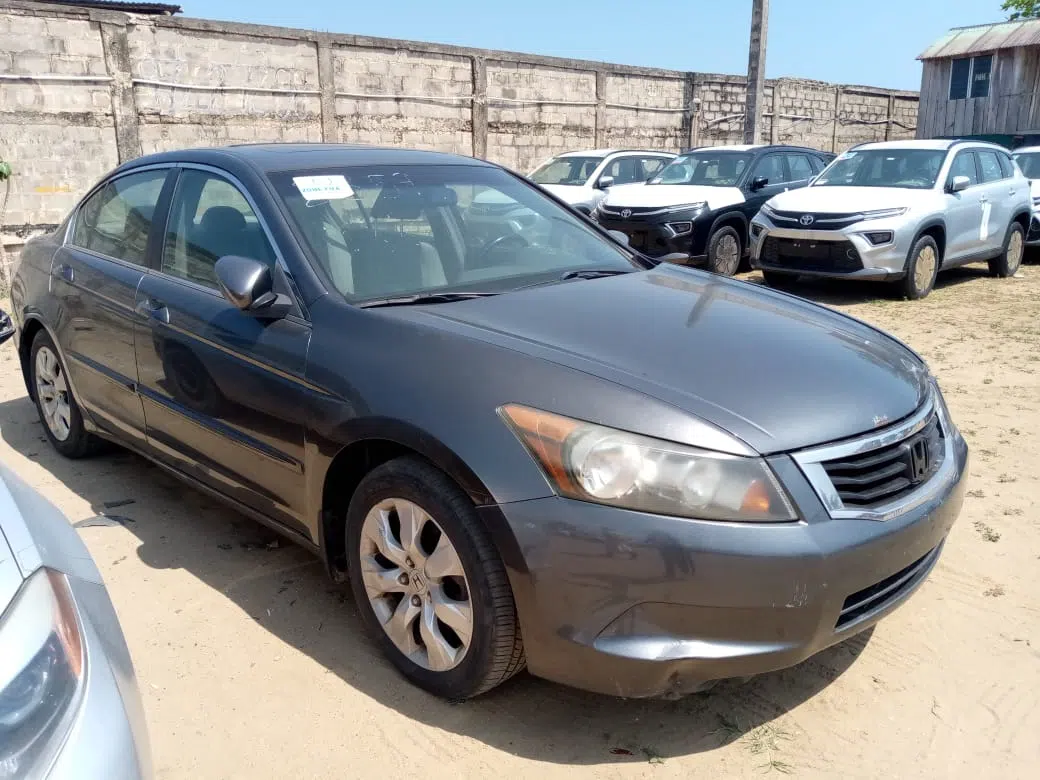 2009 Honda Accord — photo 1