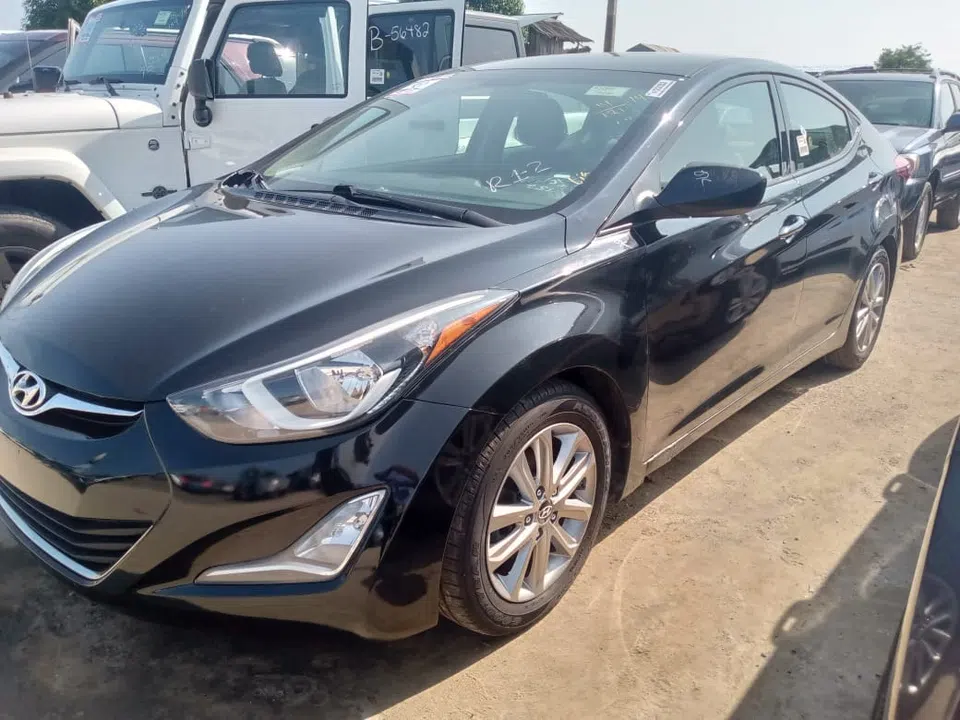 2014 Hyundai Elantra — photo 3