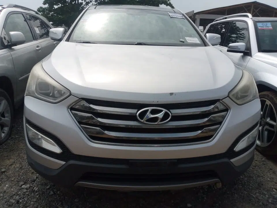 2013 Hyundai Santa Fe Sport — photo 2