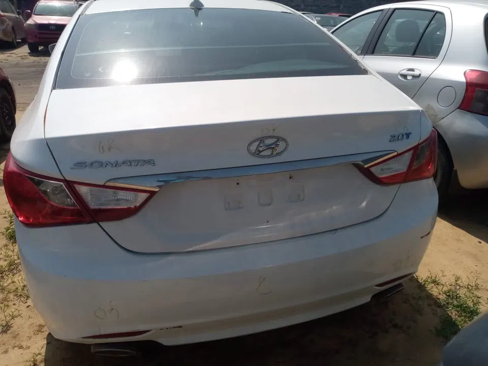 2013 Hyundai Sonata — photo 3