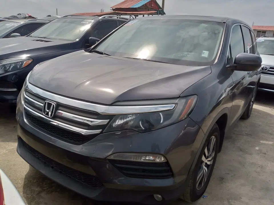 2018 Honda Pilot — photo 2