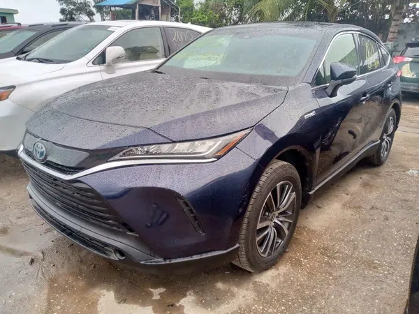 2021 Toyota Venza photos, price and features