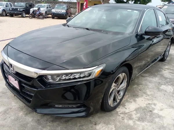 2018 Honda Accord – photos, prix et caractéristiques