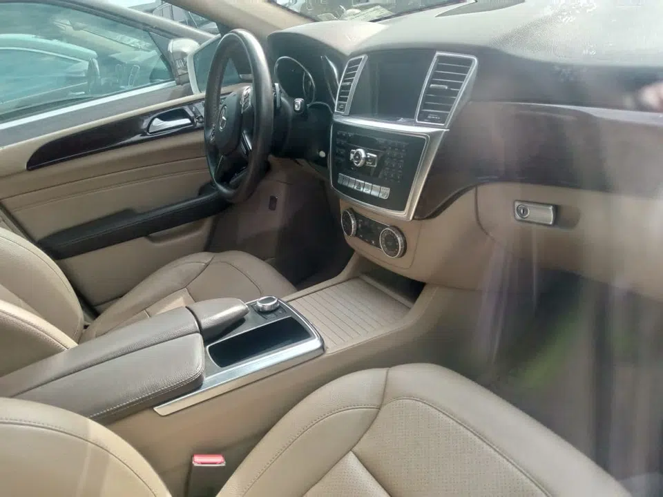 2014 Mercedes-Benz Ml-Class — photo 2