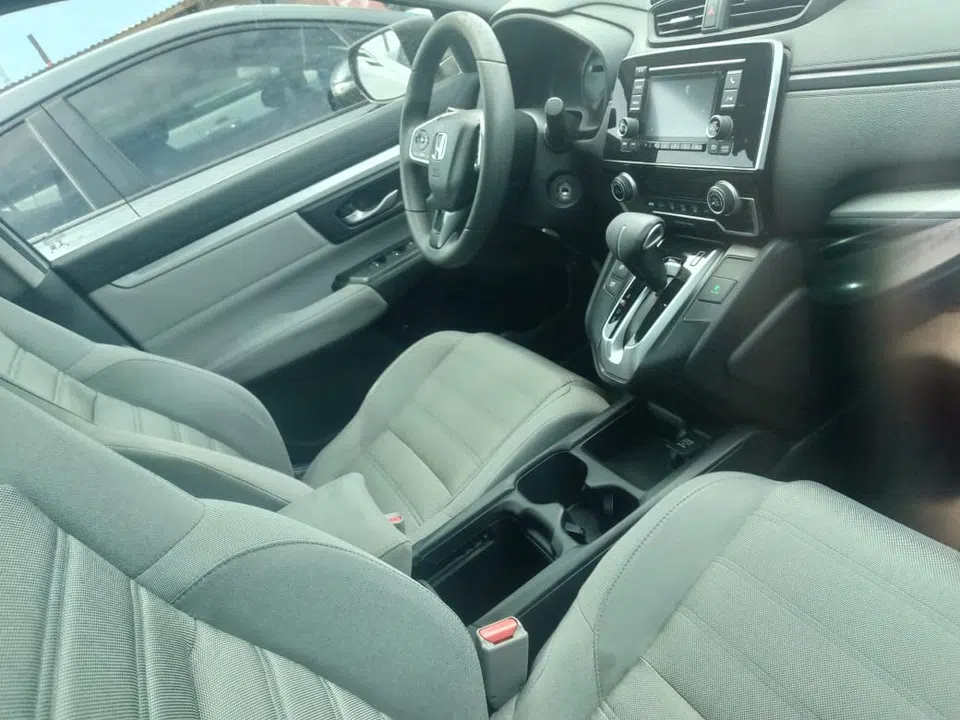 2017 Honda CR-V — photo 2