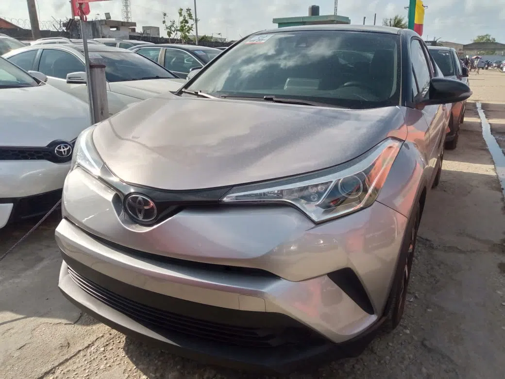 2019 Toyota C-HR — photo 1