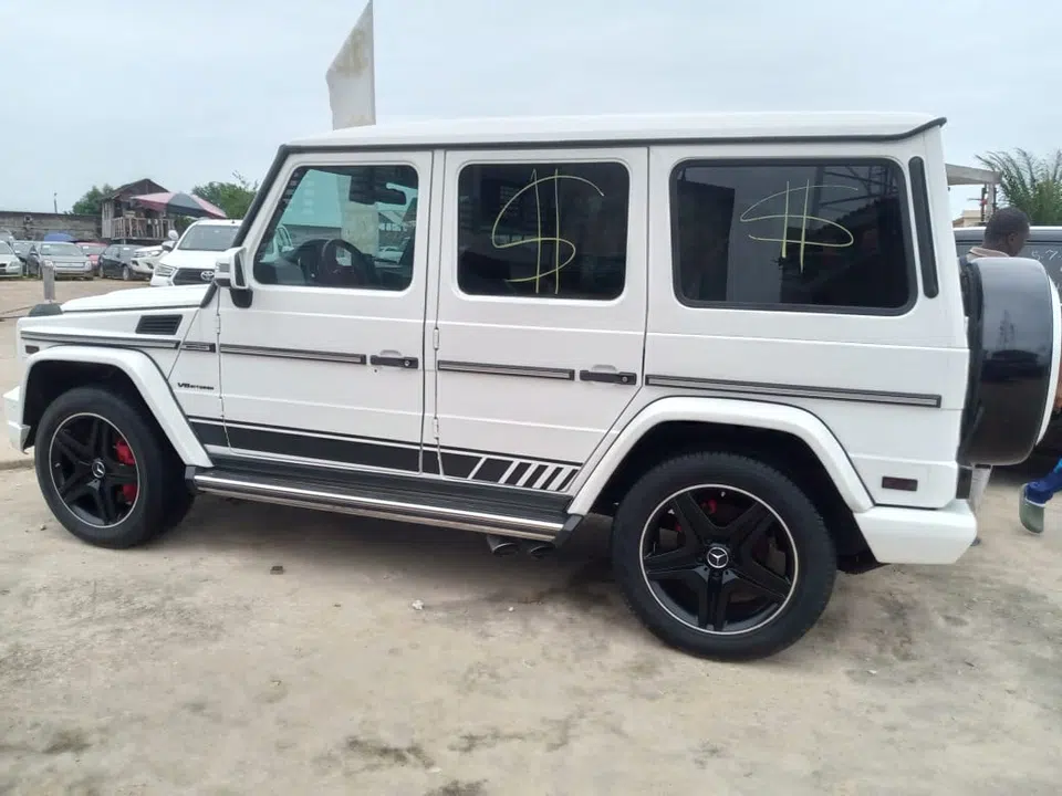 2015 Mercedes-Benz G-Class — photo 2