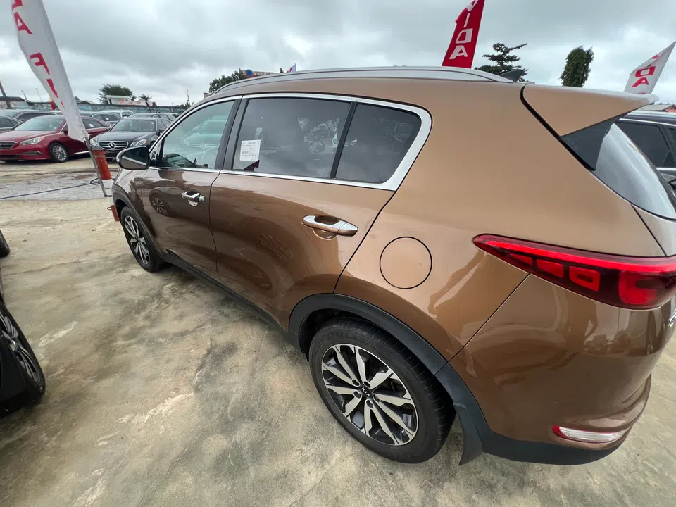 2017 Kia Sportage — photo 3