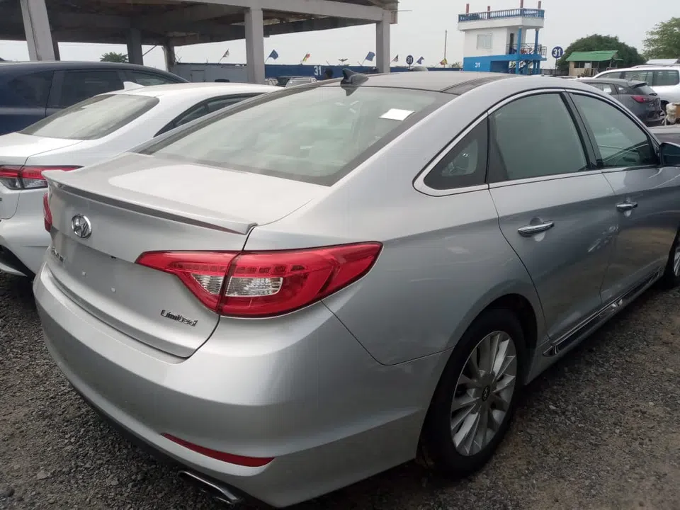 2015 Hyundai Sonata — photo 3