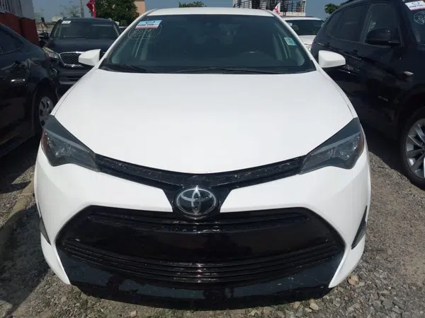 2018 Toyota Corolla ls – photos, prix et caractéristiques