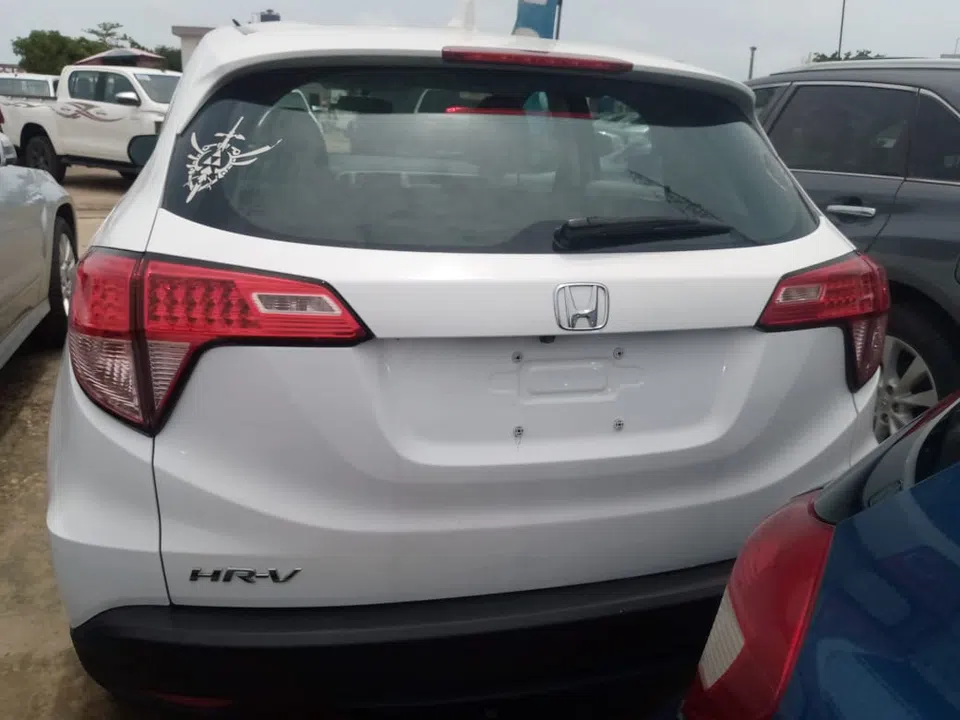 2016 Honda Hr-V — photo 3