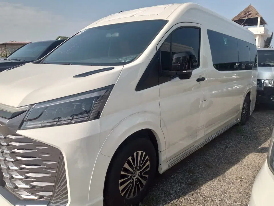 2026 Toyota Hiace — photo 2