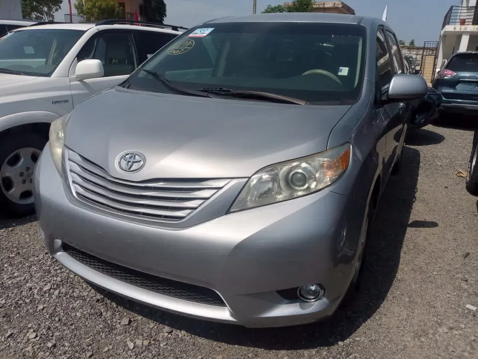 2011 Toyota Sienna