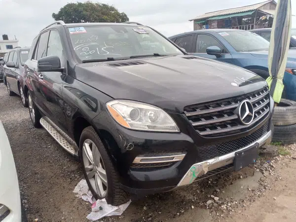 2015 Mercedes-Benz Ml-Class photos, price and features