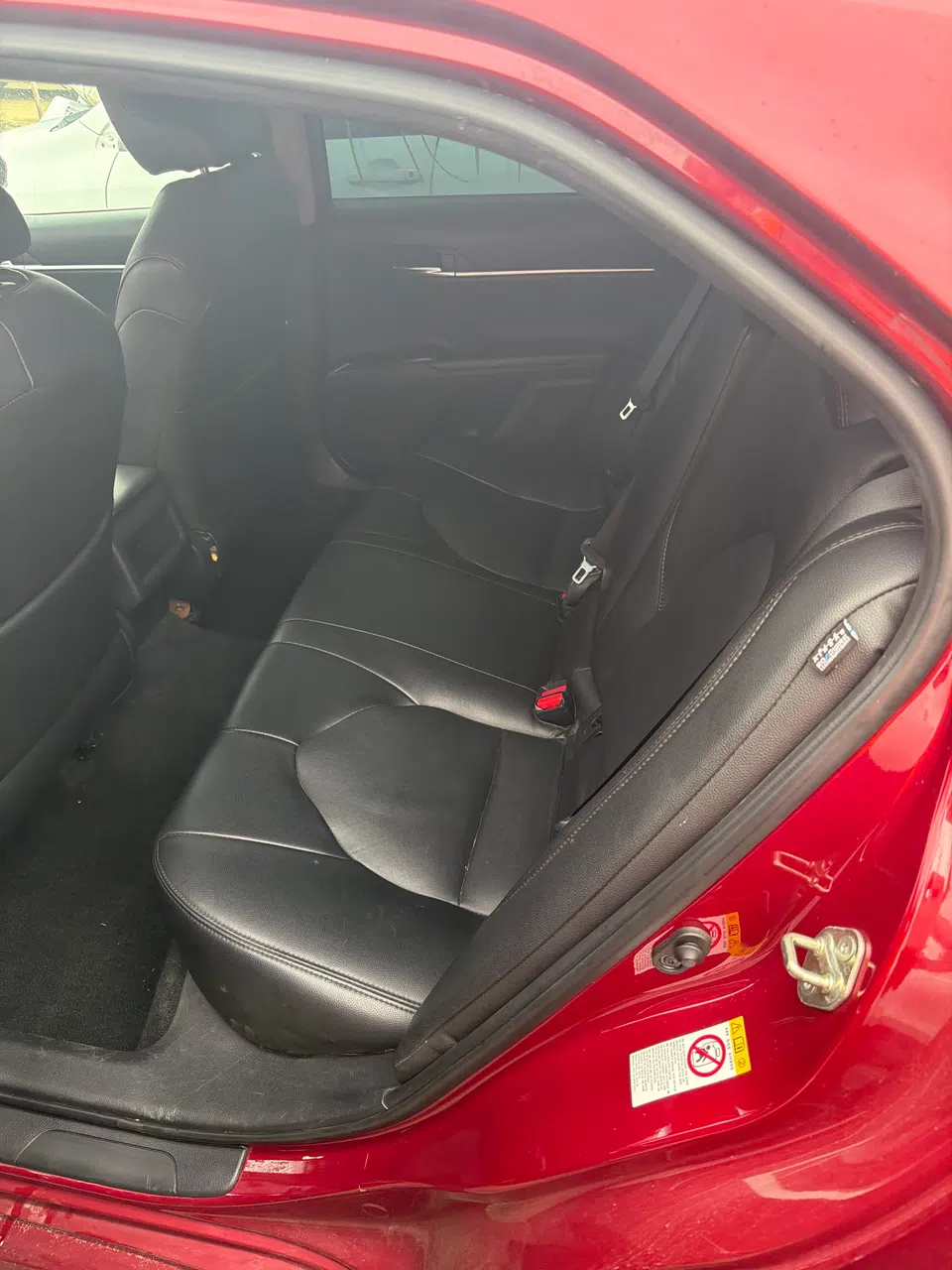 Toyota Camry — photo 2