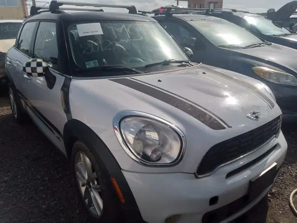 2012 Mini Countryman photos, price and features