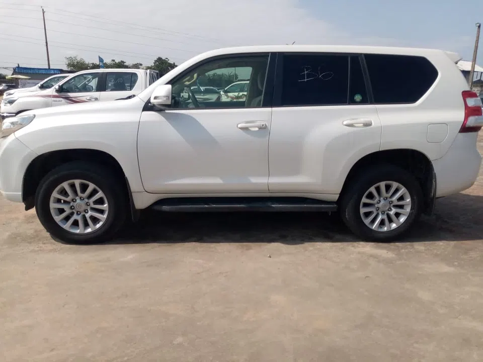 2017 Toyota Prado