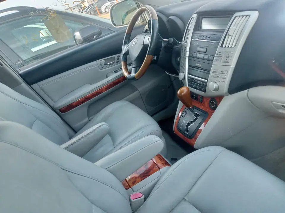 2005 Lexus Rx — photo 2