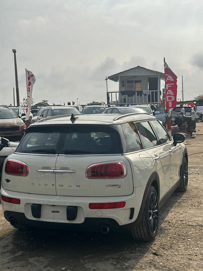 2017 Mini Clubman — photo 3