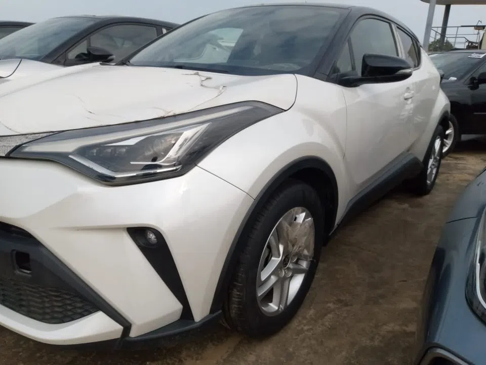 2023 Toyota C-Hr — photo 3