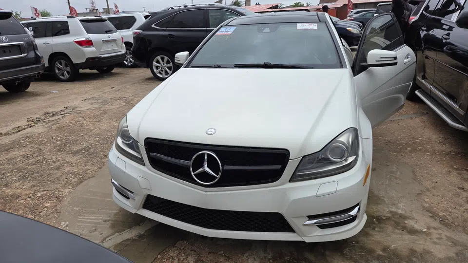 2012 Mercedes-Benz C-Class C250