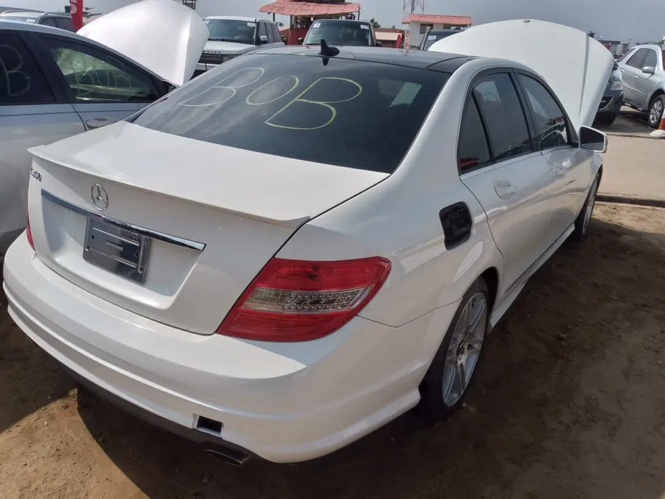 2010 Mercedes-Benz C-Class