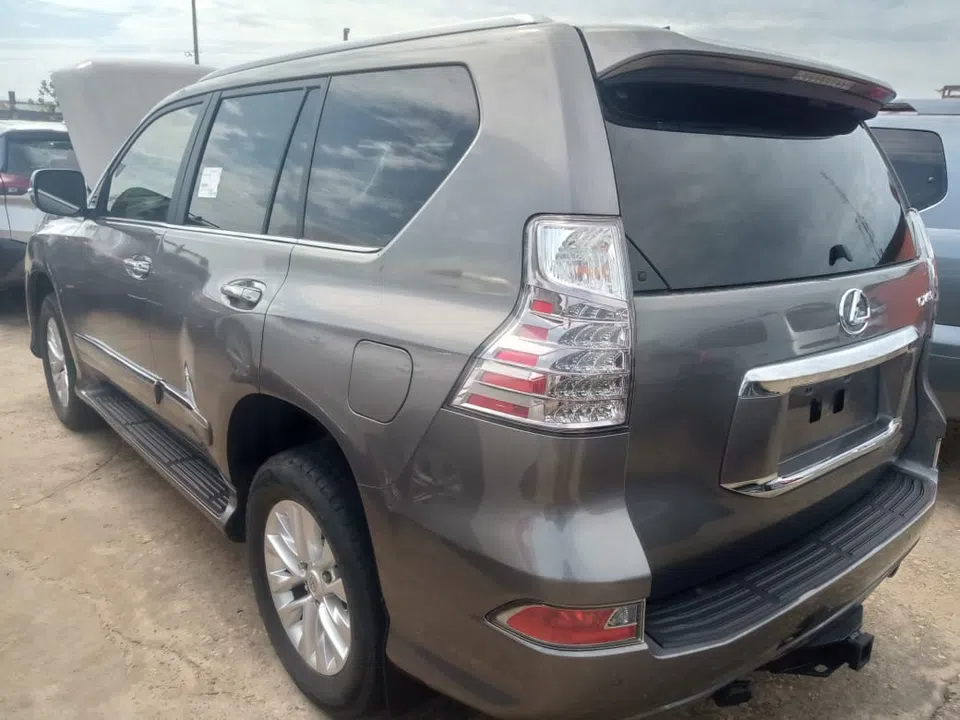 2014 Lexus Gx — photo 3
