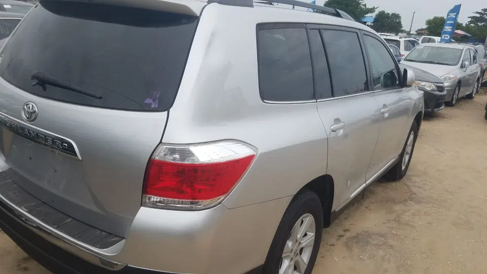 2013 Toyota Highlander — photo 3