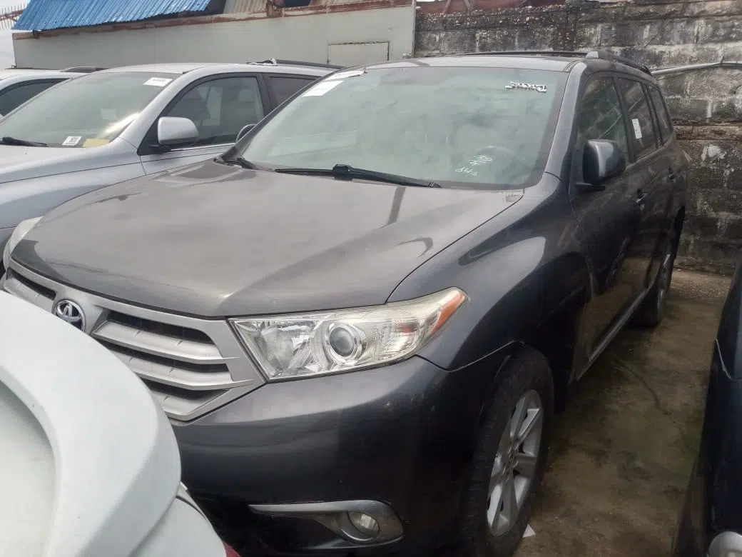 2012 Toyota Highlander — photo 1