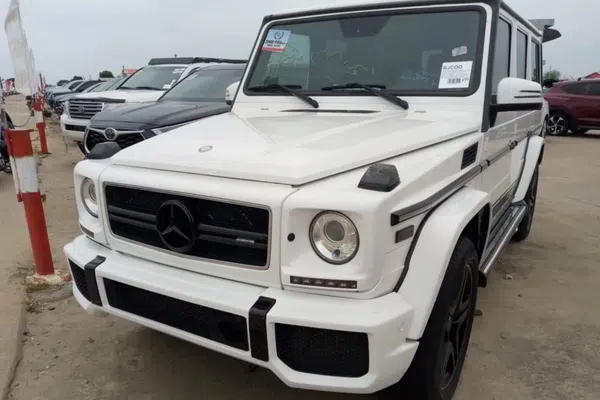 2015 Mercedes-Benz G-Class – photos, prix et caractéristiques