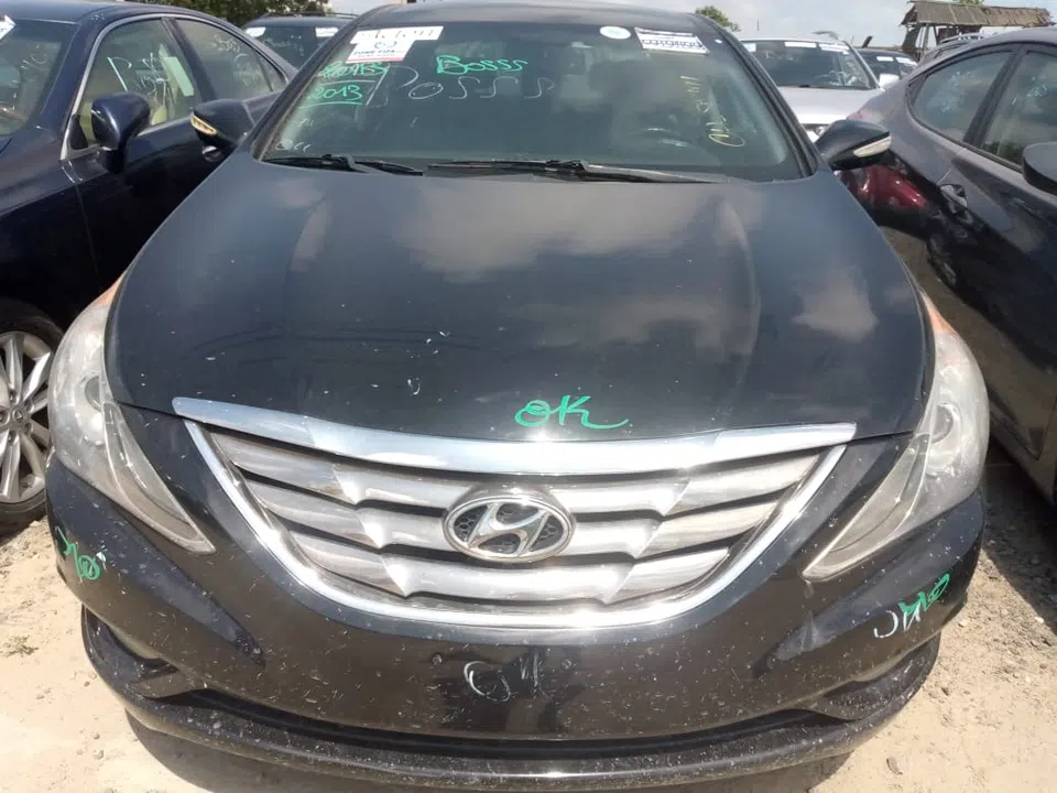 2013 Hyundai Sonata — photo 2