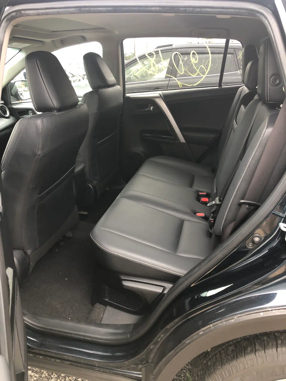 2018 Toyota Rav4 — photo 2