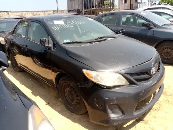 2011 Toyota Corolla photos, price and features