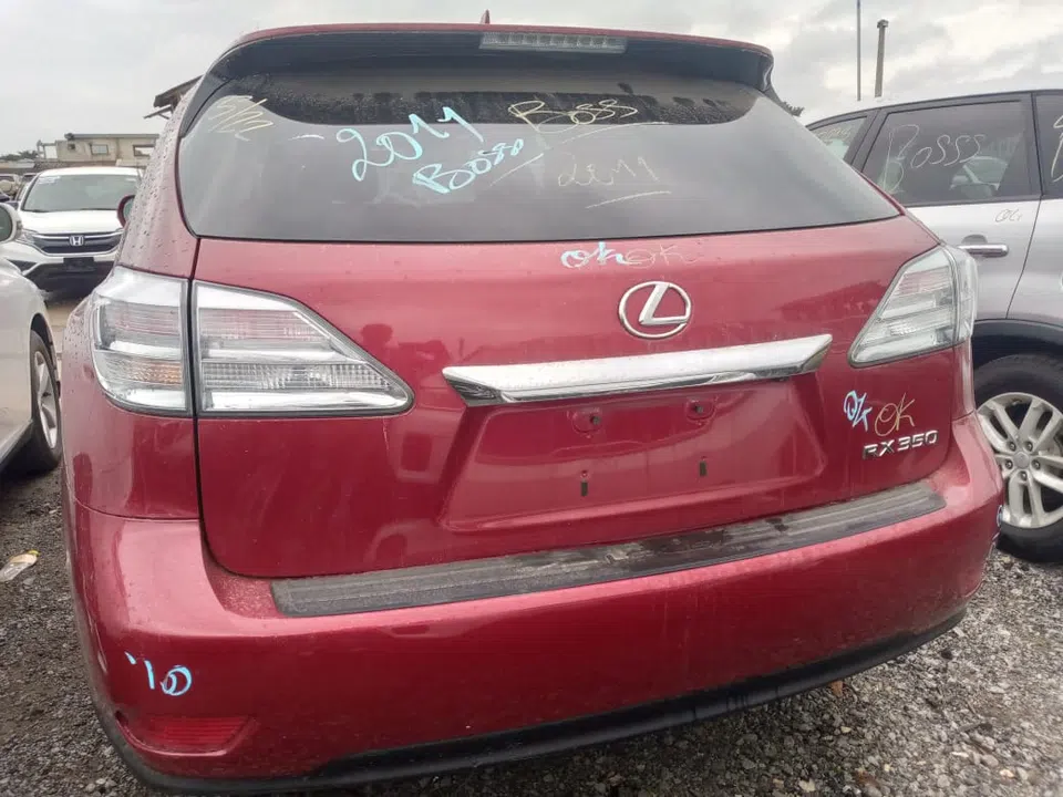 2011 Lexus Rx — photo 2