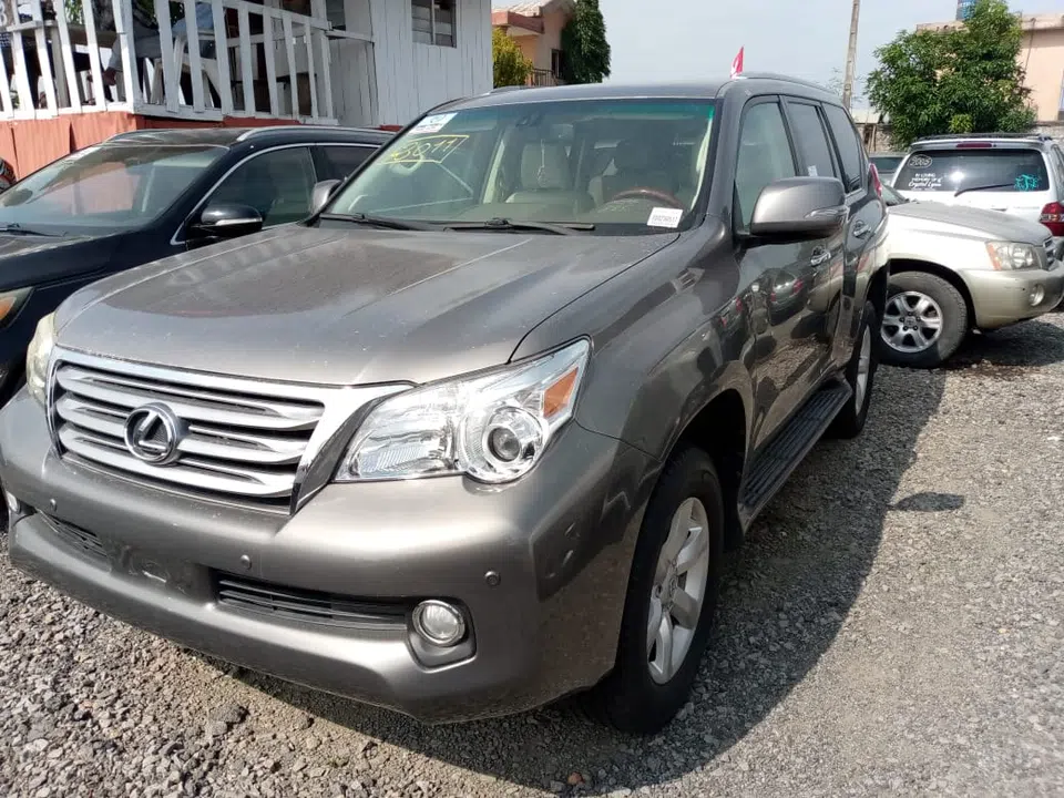 2011 Lexus Gx 460 — photo 2