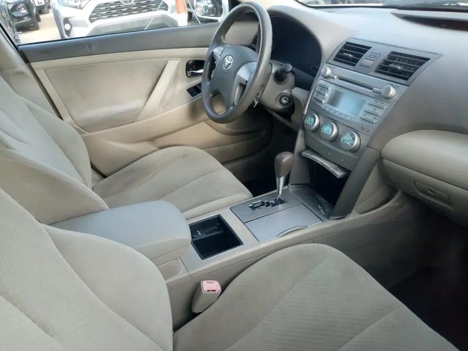 2009 Toyota Camry — photo 3
